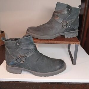 Earth Laurel Black Ankle Boots Women Size 11 Side Zip Buckle Moto